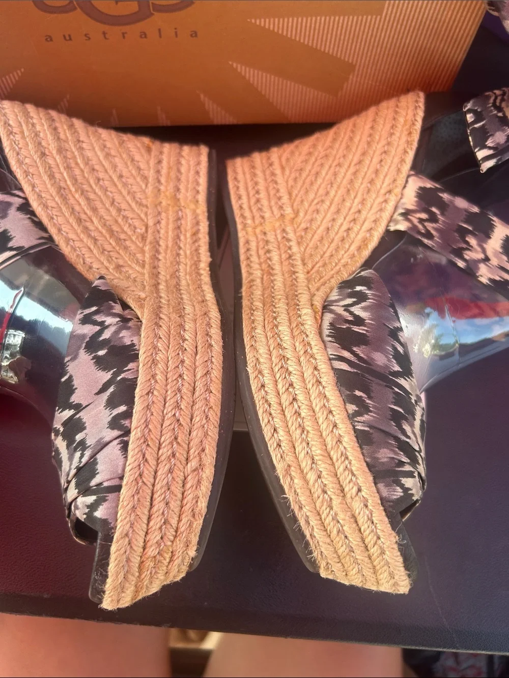 UGG Australia Lucianna Ikat Platform Espadrille Wedge Sandals Size 7.